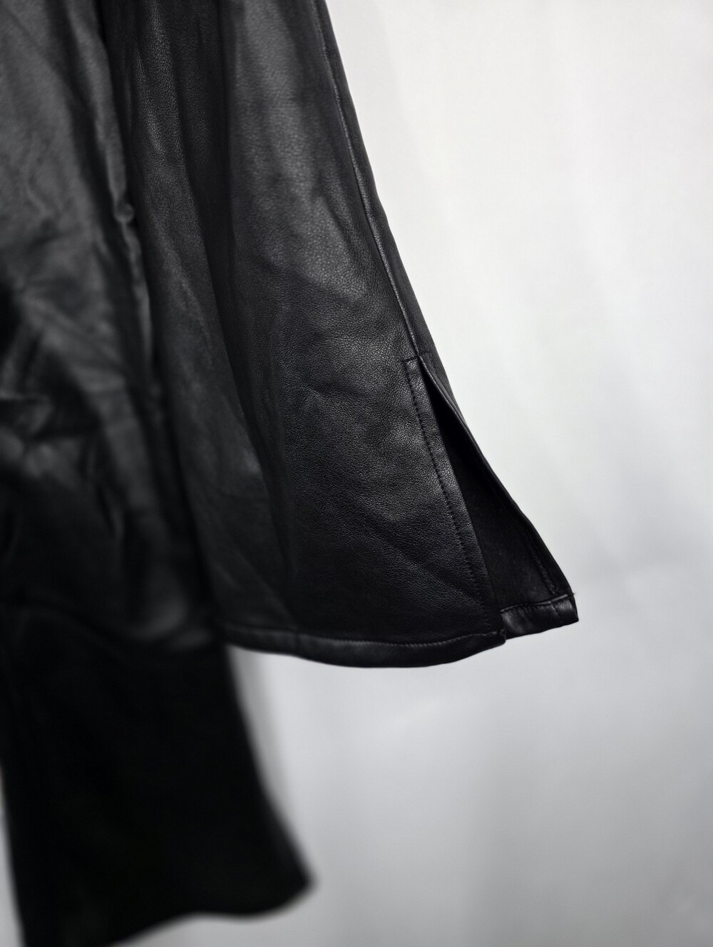 We The Free Black Faux Leather Flare Pants Slit Sides Curve Hugging Slim Size 26 - Picture 7 of 16